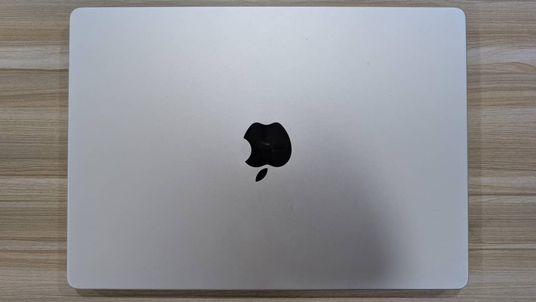MacBook M2 Pro Chip 0
