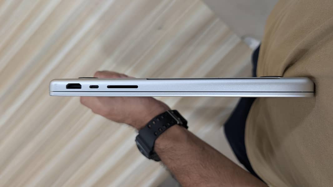 MacBook M2 Pro Chip 3
