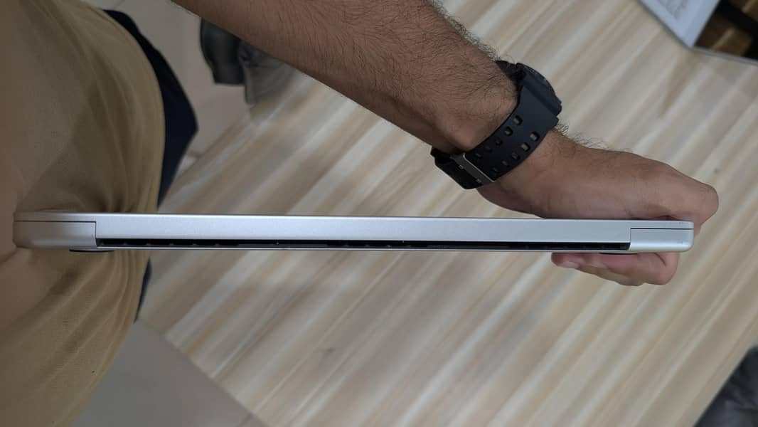 MacBook M2 Pro Chip 5