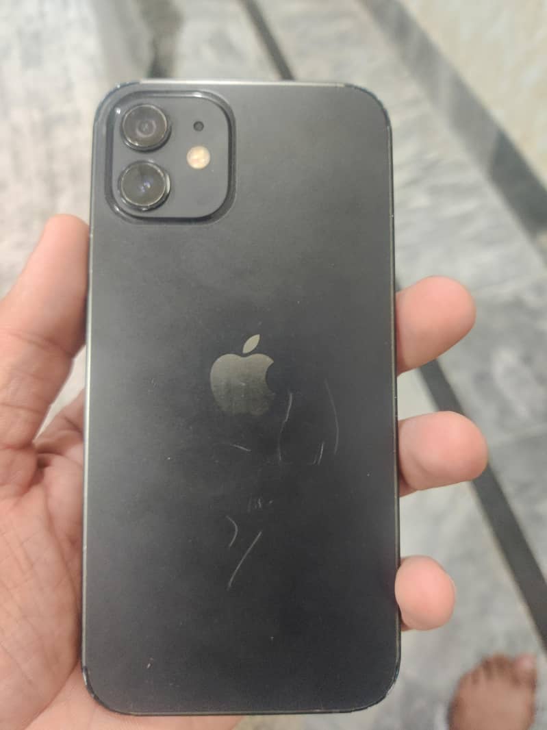 Apple iPhone 12 1