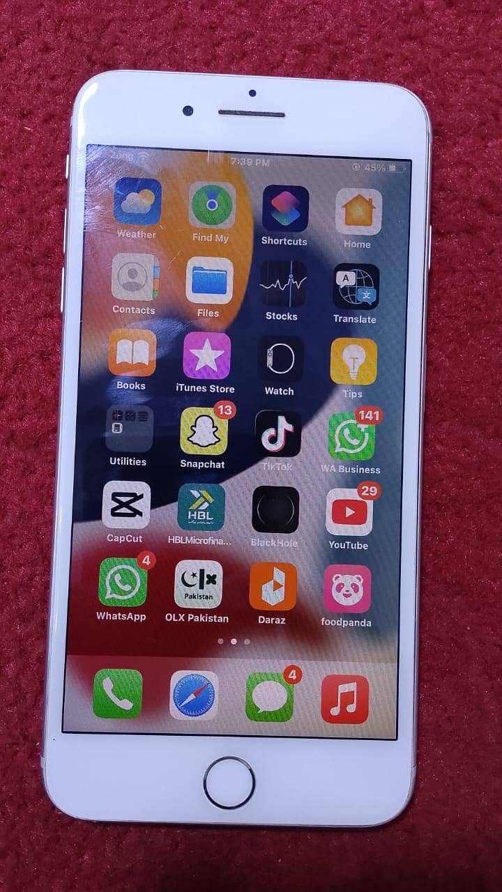 Apple iPhone 7 Plus 1