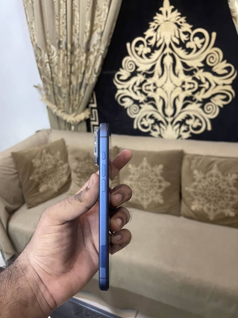 Apple iPhone 17 Pro Max 0