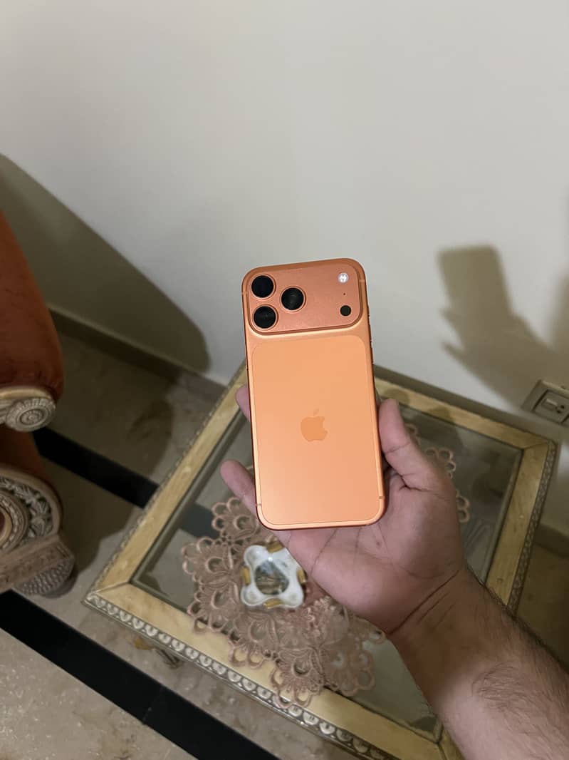 Apple iPhone 17 Pro Max 1