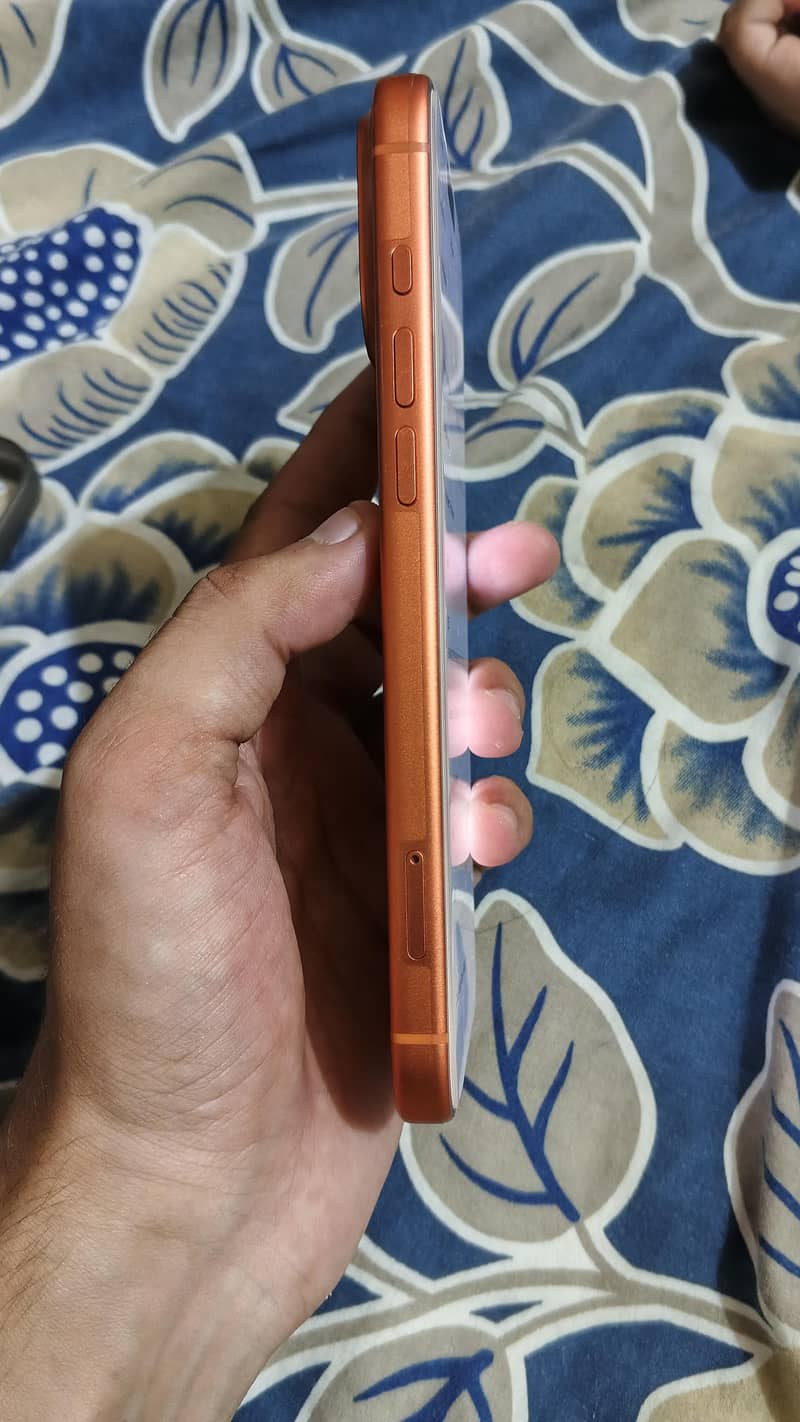 Apple iPhone 17 Pro Max 6
