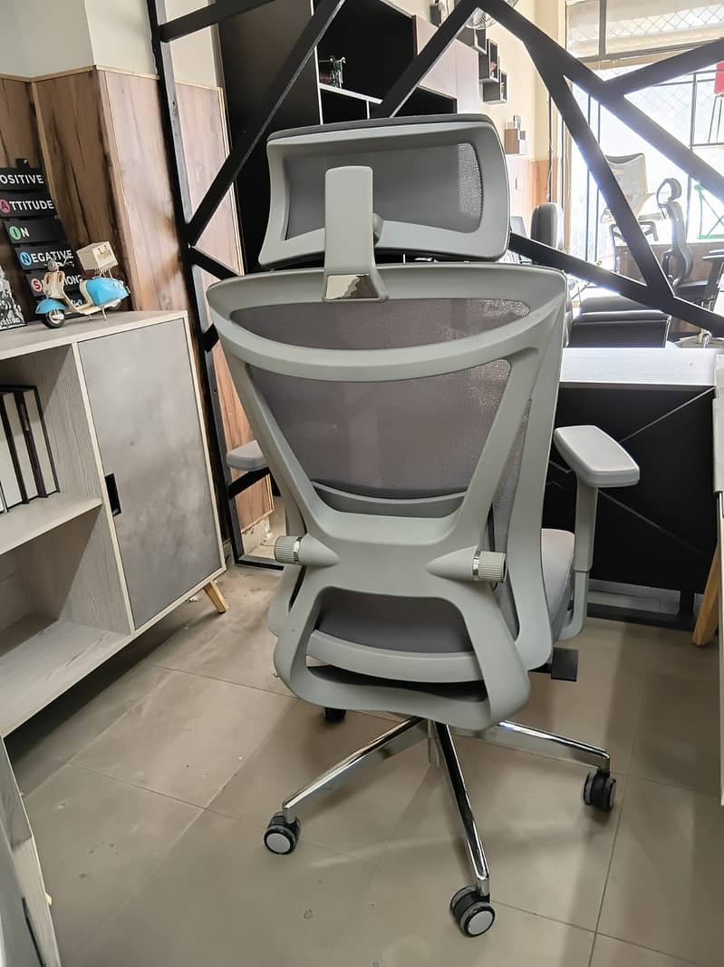 Executive Office Chairs 6