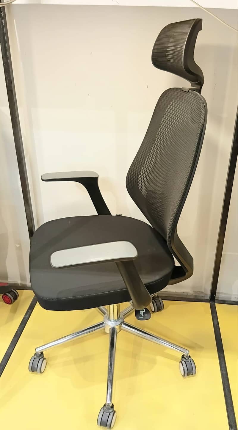Executive Office Chairs 14