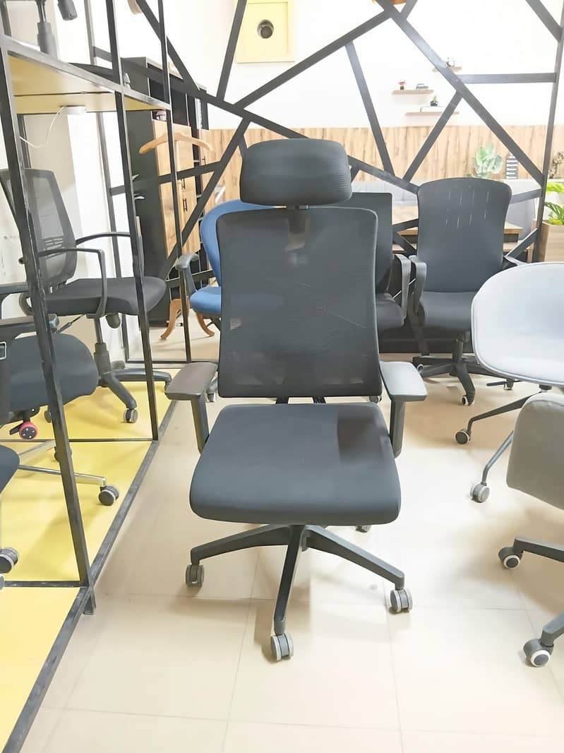 Executive Office Chairs 18