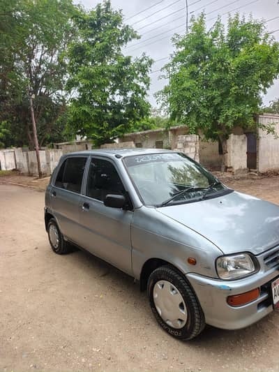 Daihatsu Cuore 2011