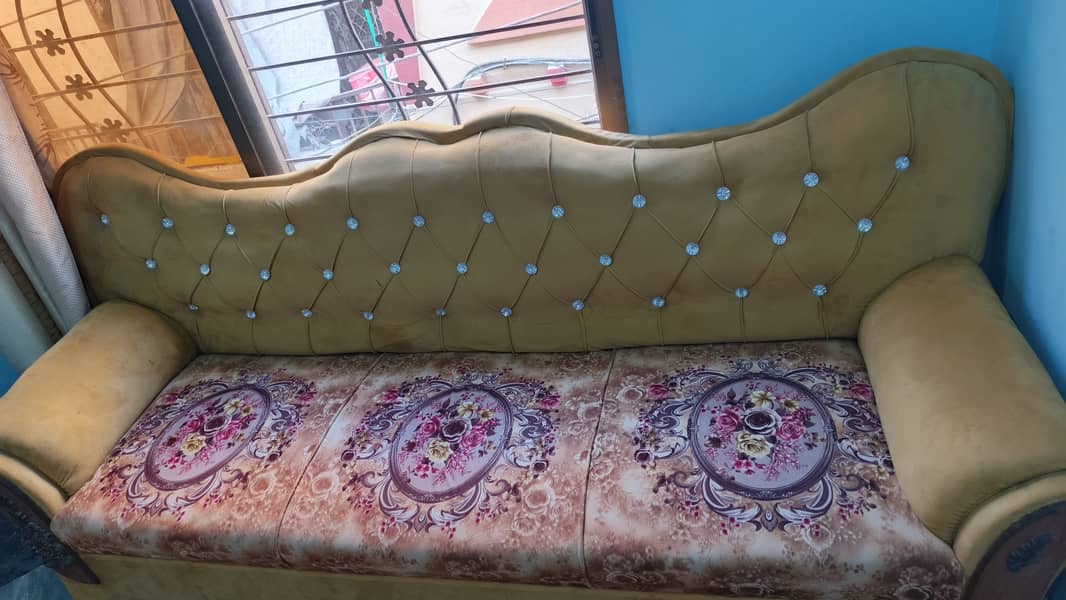 Heart shape sofa set 1