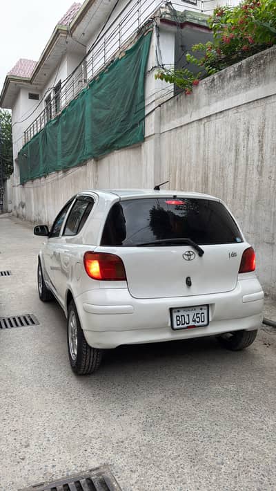 Toyota Vitz 2005