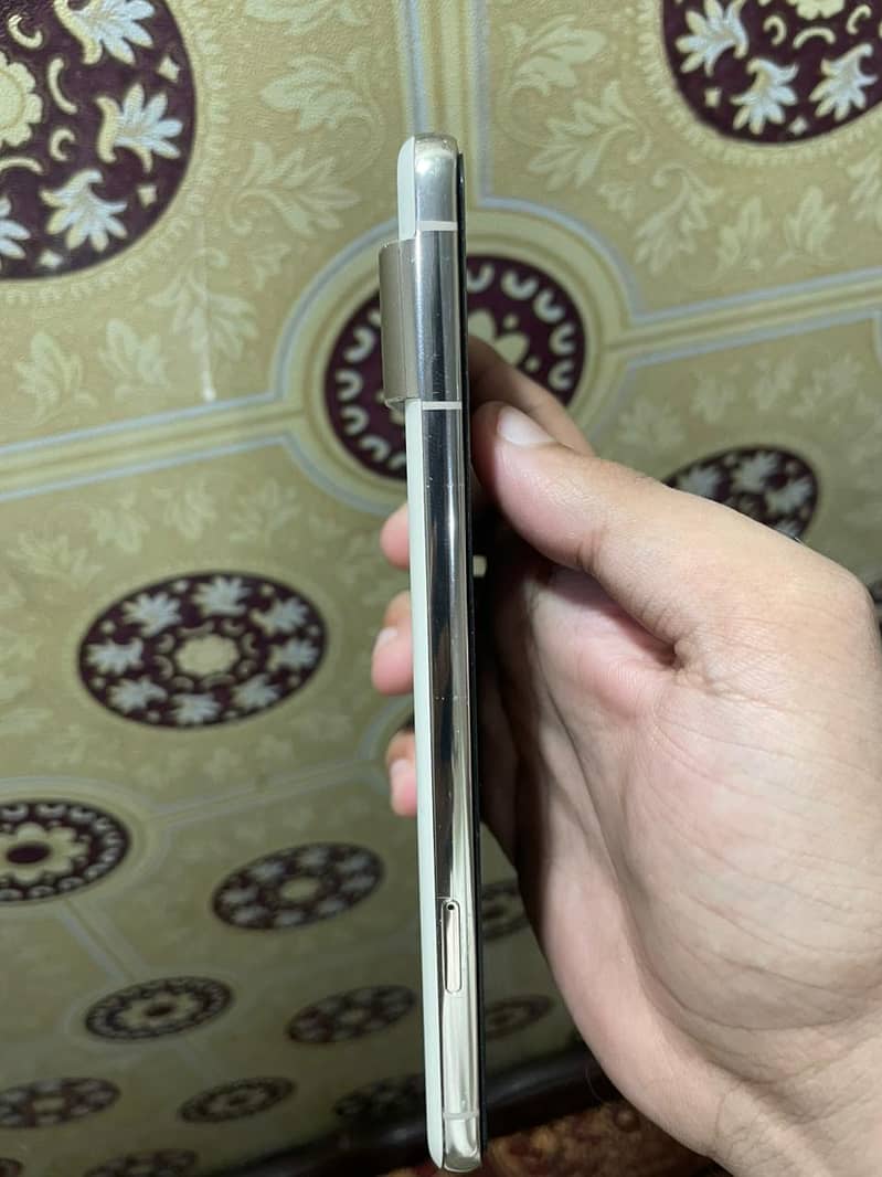 Google Pixel 8 Pro 3