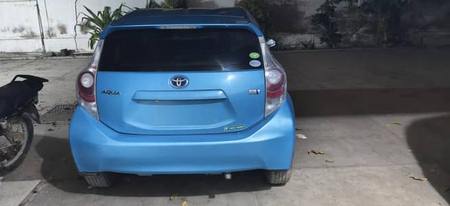 Toyota Aqua 2013