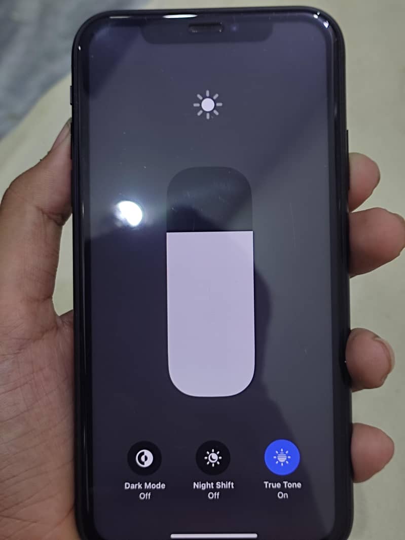 Apple iPhone XR 5