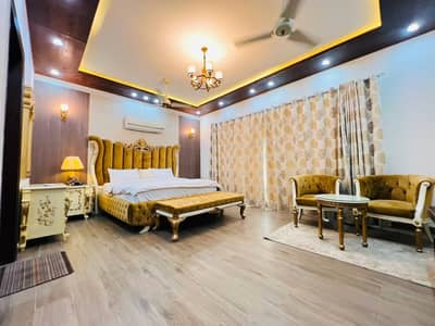 1 kanal super luxury Ground floor fully furnished