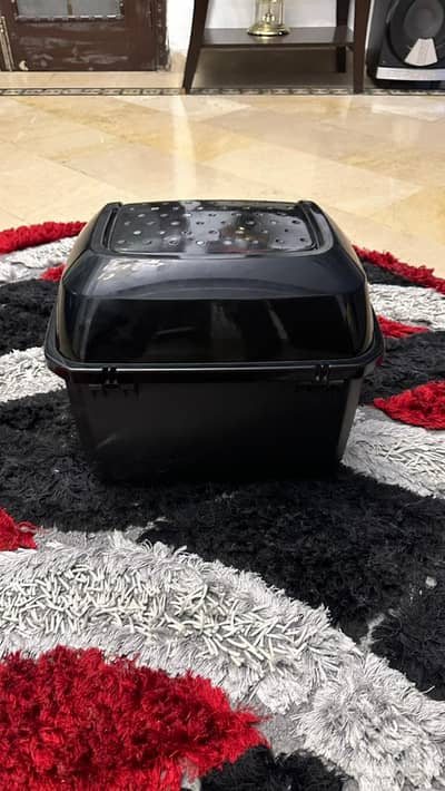 tail box with stand 10/10  03288599547 Whatsapp number