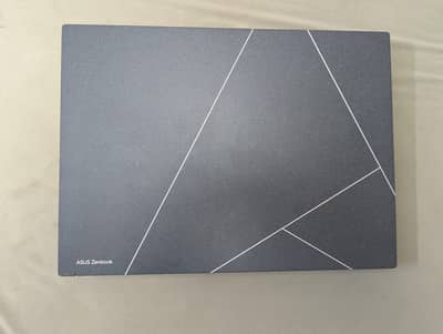 ASUS Zenbook S 13 OLED | i7 13tg Gen | 16 GB RAM 1TB SSD