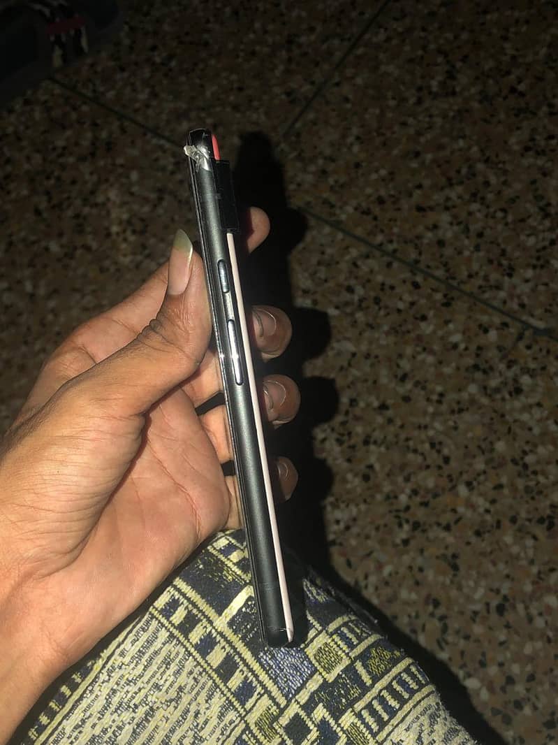 Google Pixel 6 4