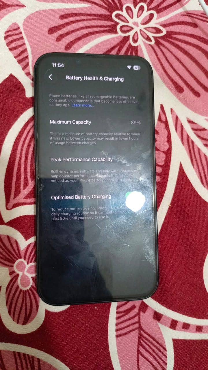 Apple iPhone 13 4