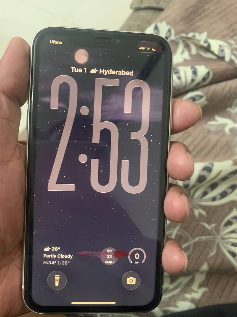 iPhone 11 3