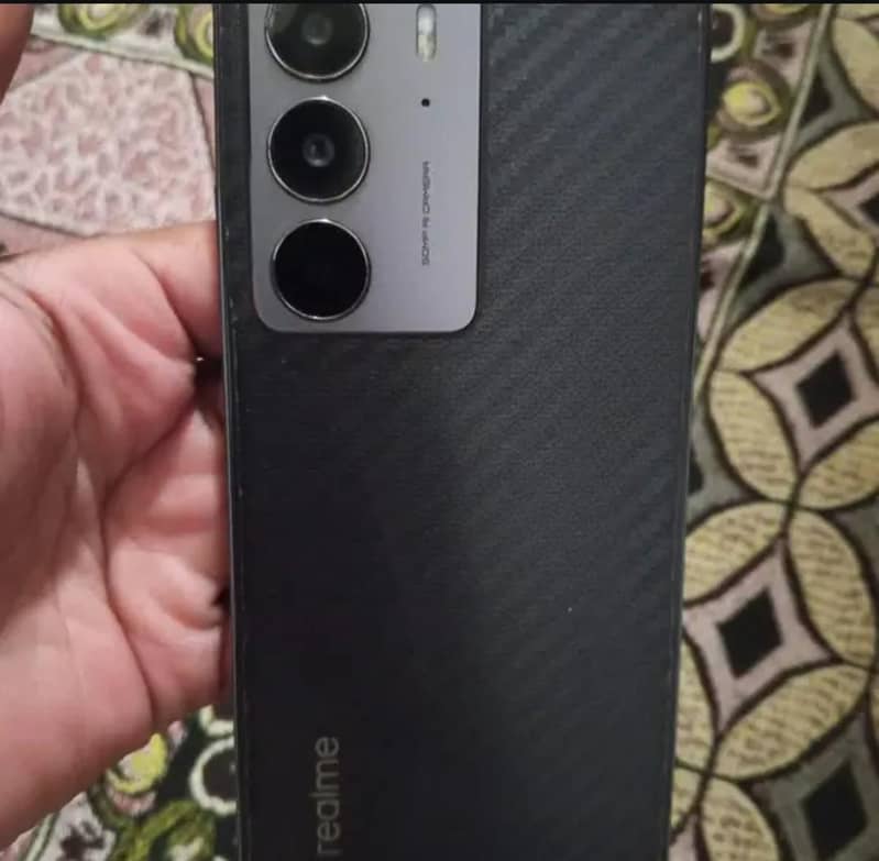 Realme C75 0
