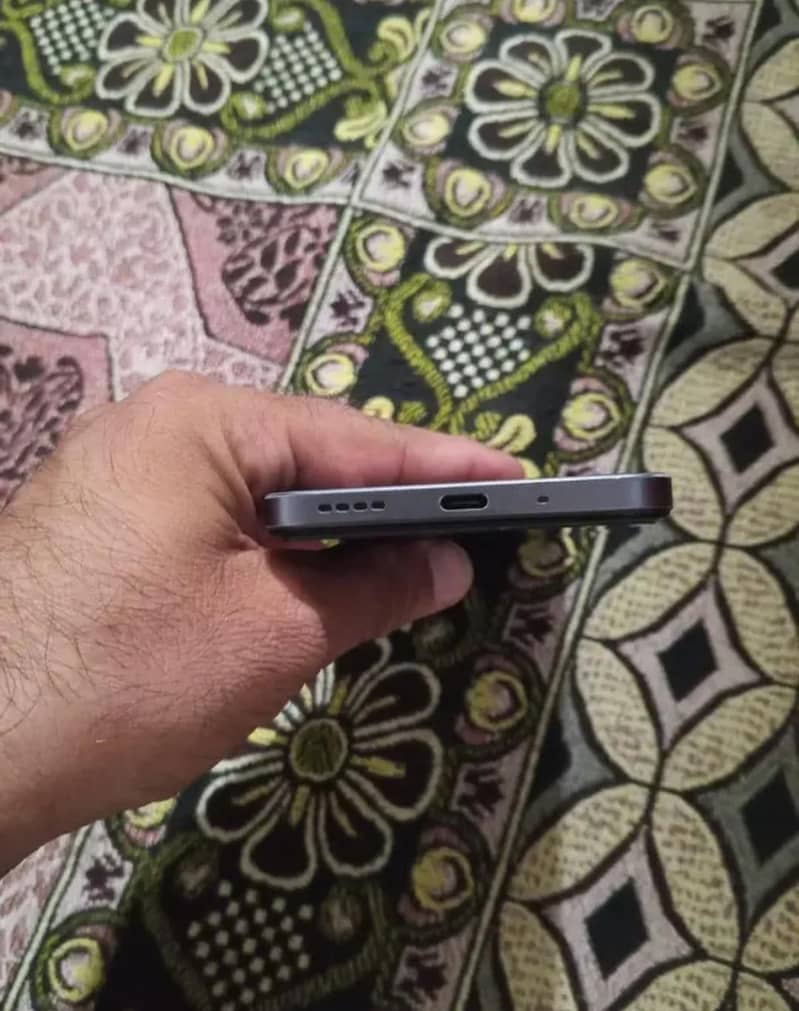 Realme C75 3
