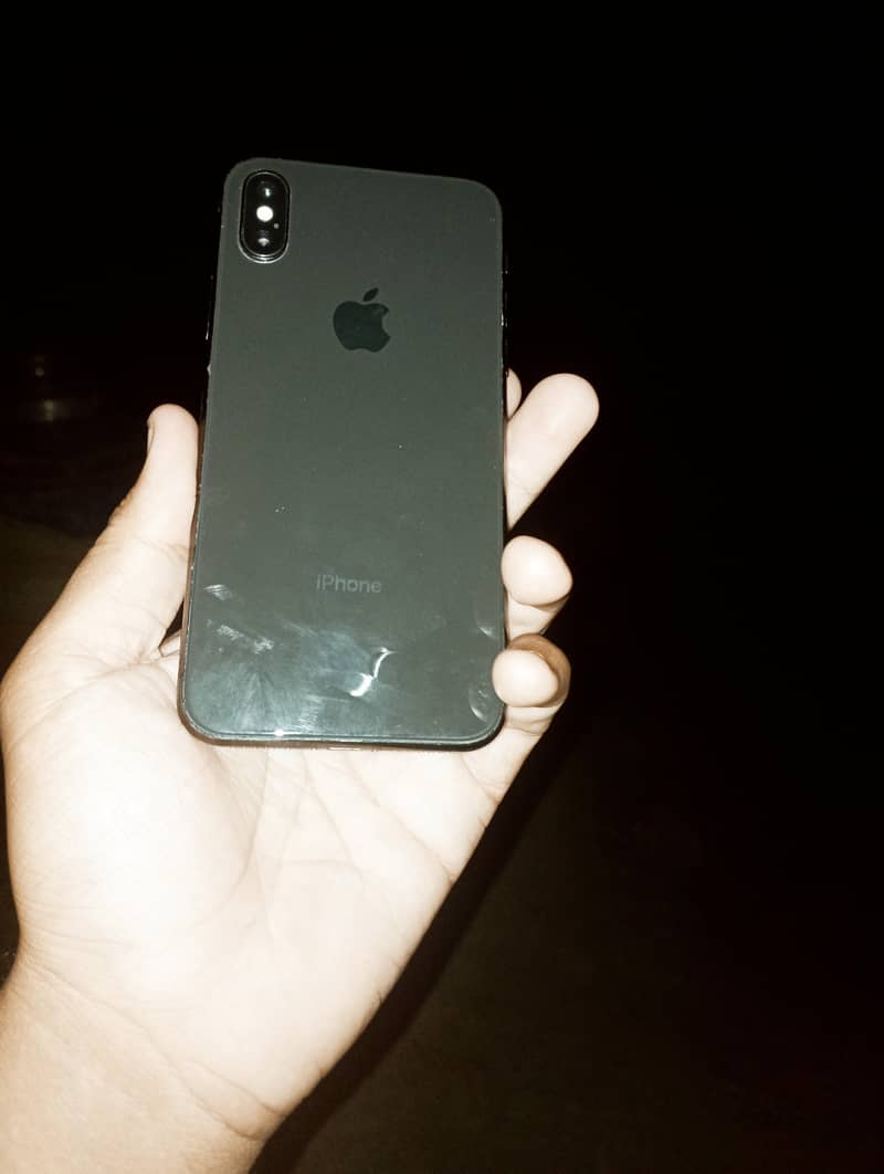 Apple iPhone X 3
