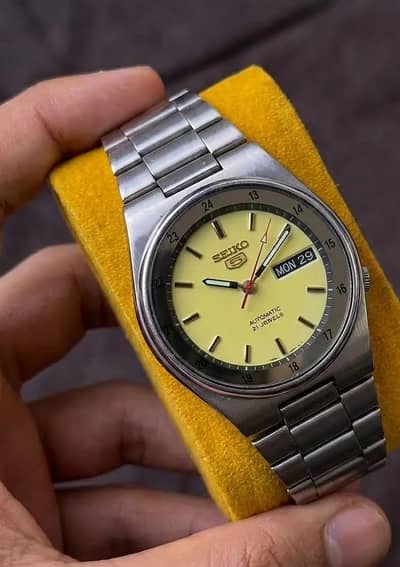 Glowing Dial Vintage Automatic Sports watch