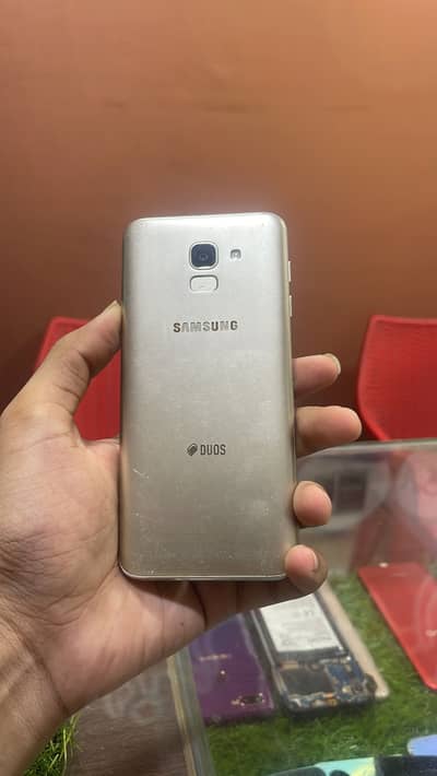 Samsung Mobile J6