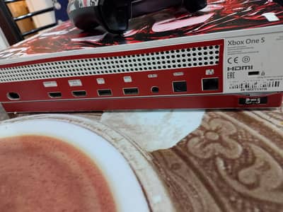 Xbox One S (1 Month Used) 10/10 Condition + Brand New Controller