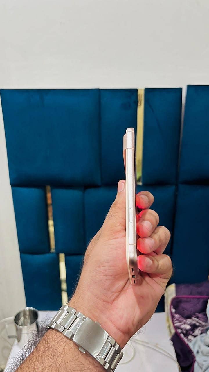 Google Pixel 8 3