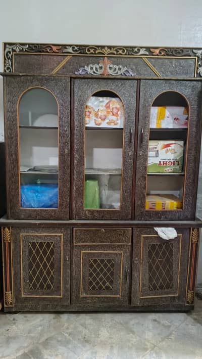Crockery cabinet