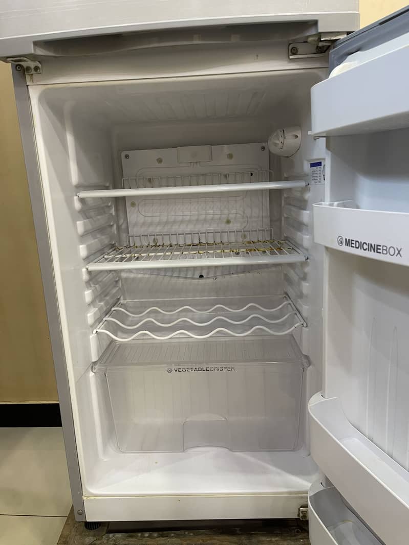 Orient Fridge 6