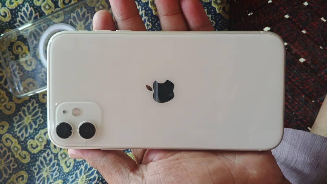 Apple iPhone 11 2