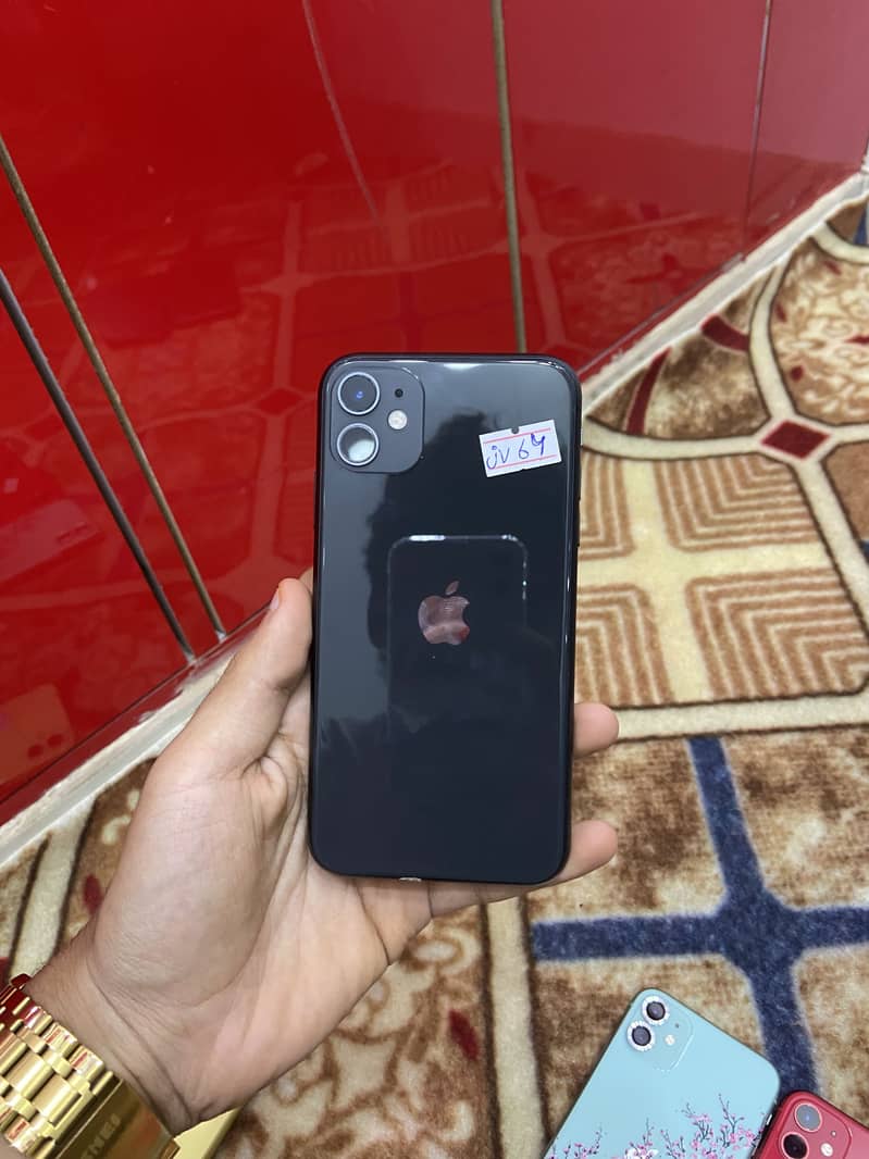 Apple iPhone 11 4