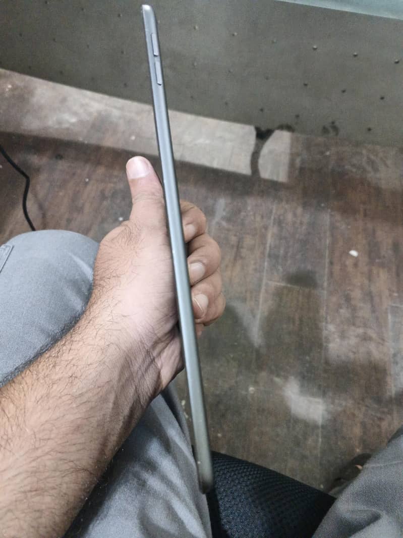 IPAD MINI 5 1