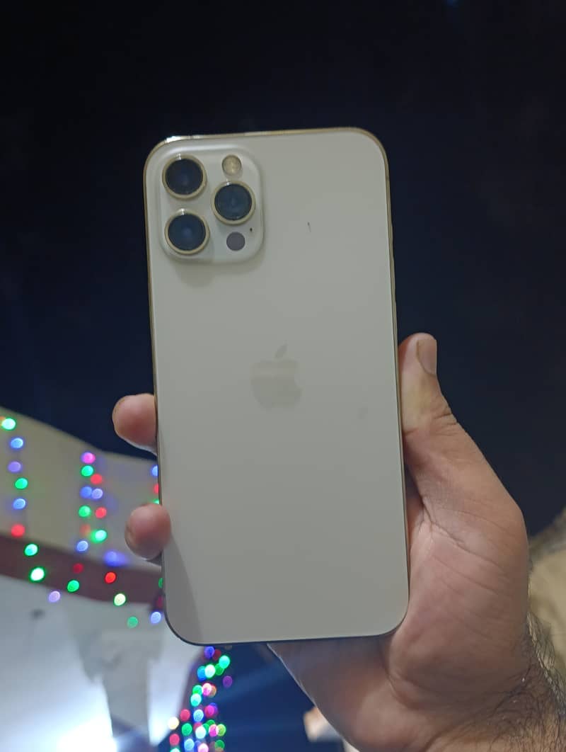 iPhone 12 Pro Max 3