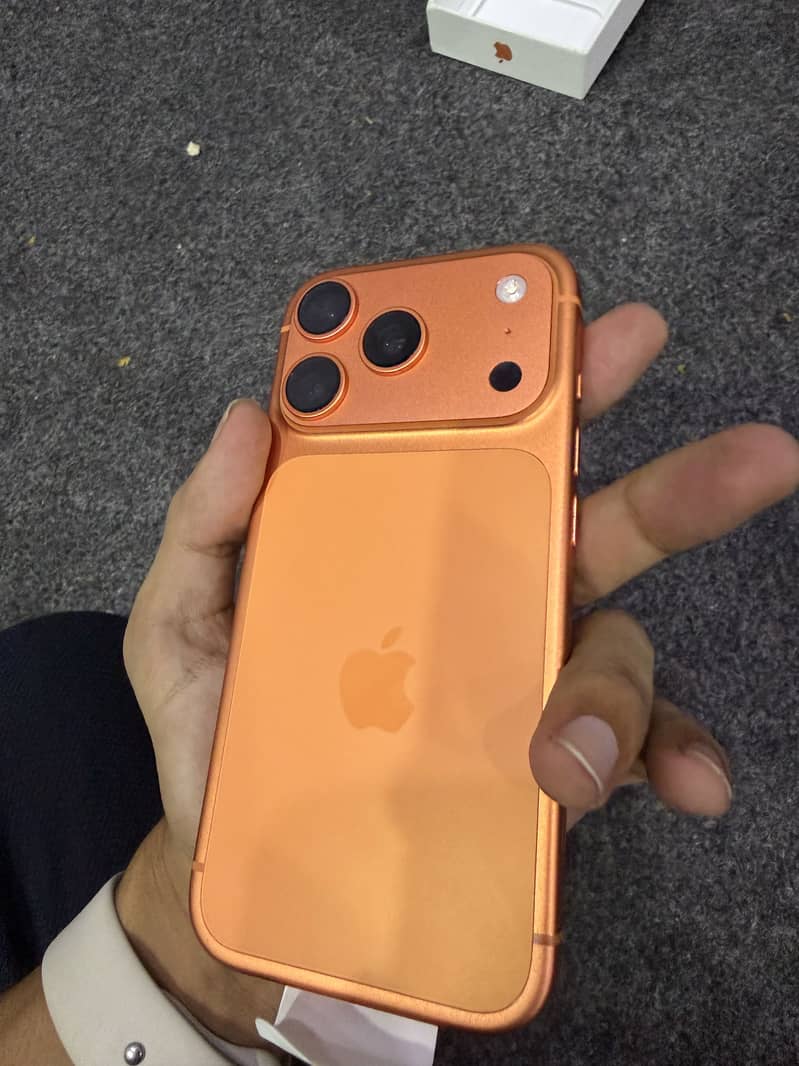 Apple iPhone 17 Pro 2