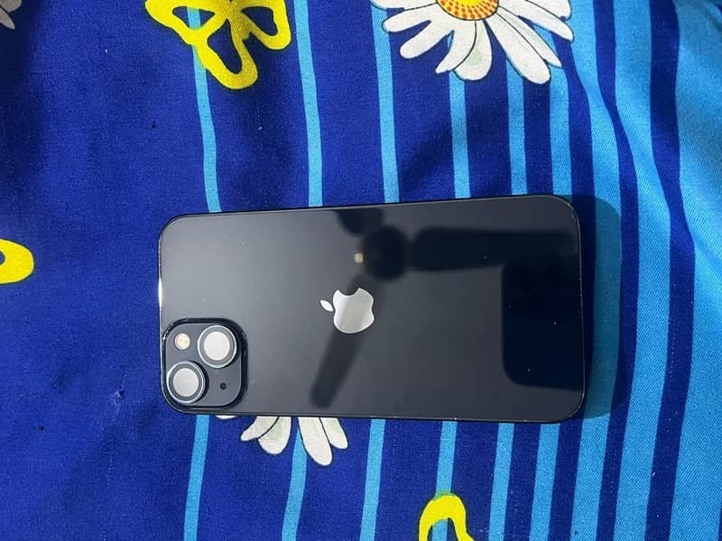 Apple iPhone 13 2