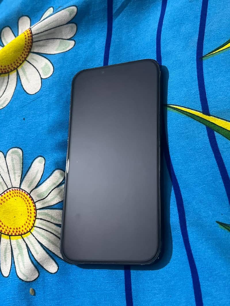 Apple iPhone 13 3