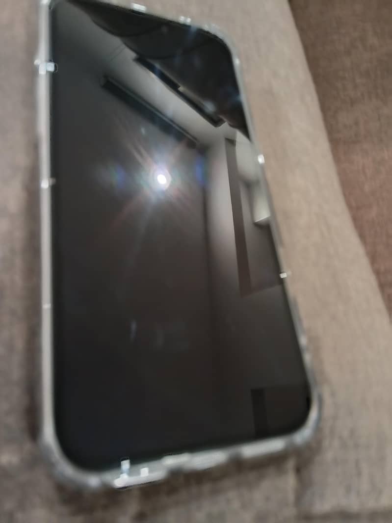 Apple iPhone 17 Pro Max 1