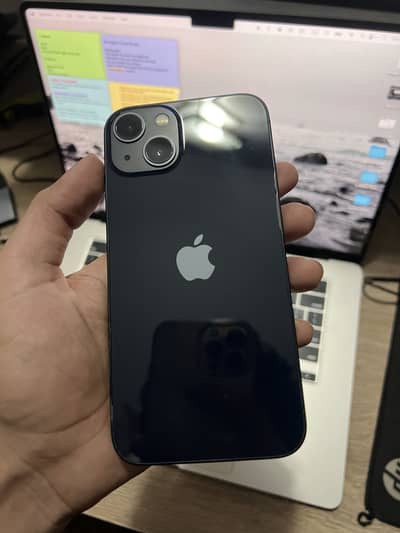 Apple iPhone 13