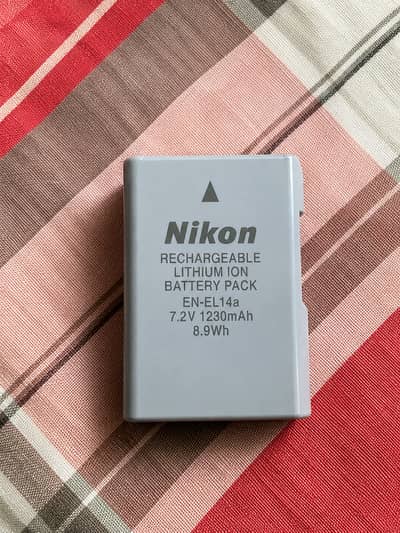 Nikon d3400 lithium original battery