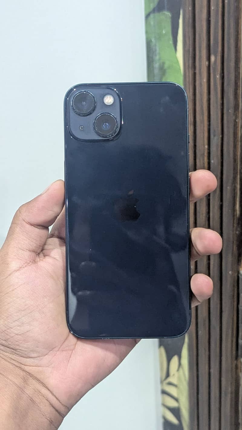 Apple iPhone 13 2