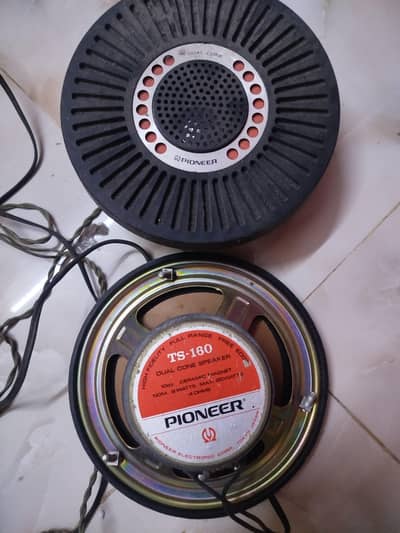 Vintage pioneer ts-160 dual cone car speakers