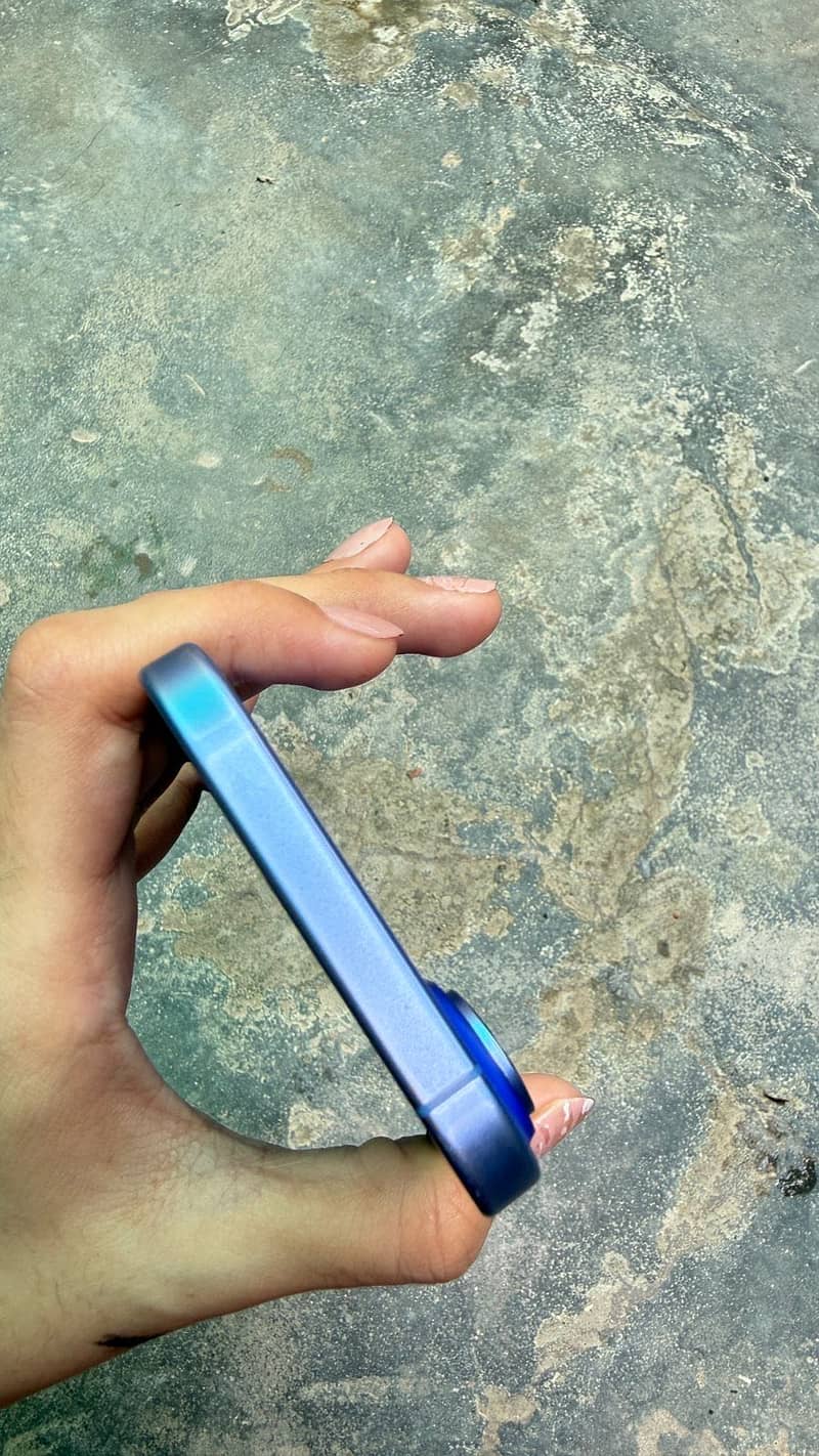 Iphone 16 (jv) 4