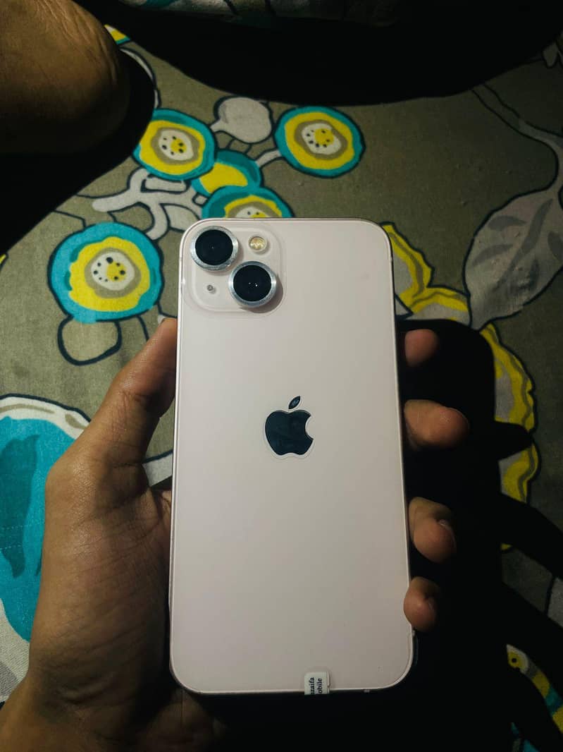 Apple iPhone 13 1