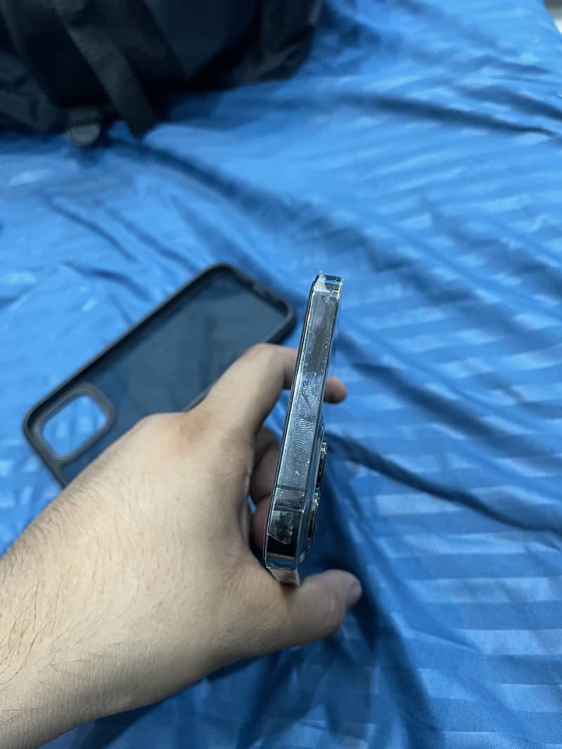 Apple iPhone 12 Pro Max 6