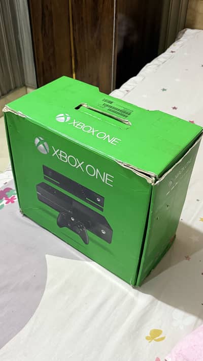 Xbox one with all original accessories