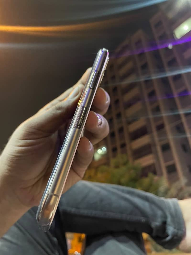 Apple iPhone 11 Pro 1