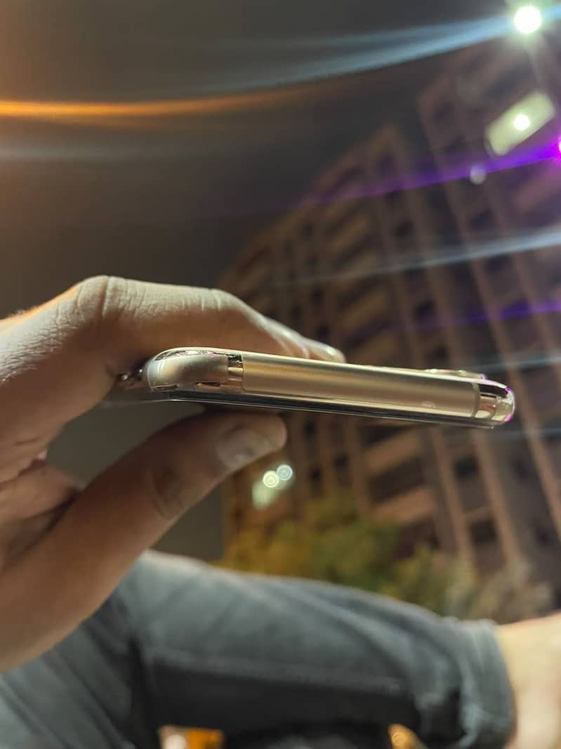 Apple iPhone 11 Pro 5
